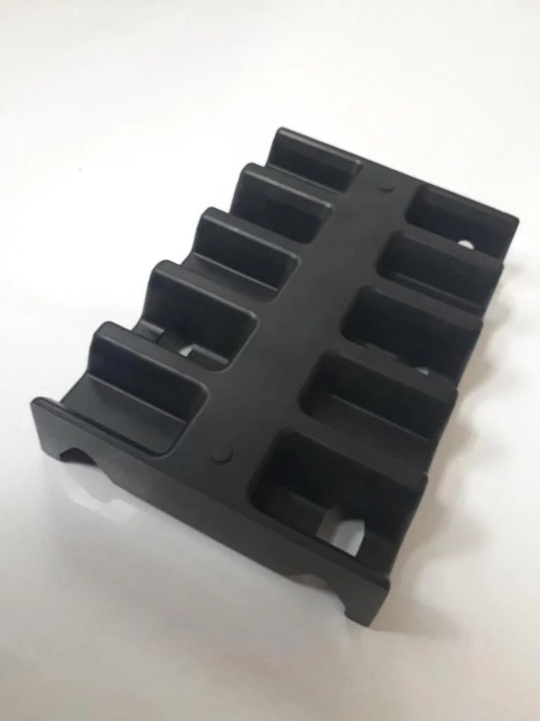 MasQ manufactures a wide range of Insulator Blocks.